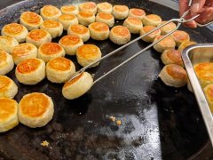 對月餅進行安全抽檢，讓消費者放心食用